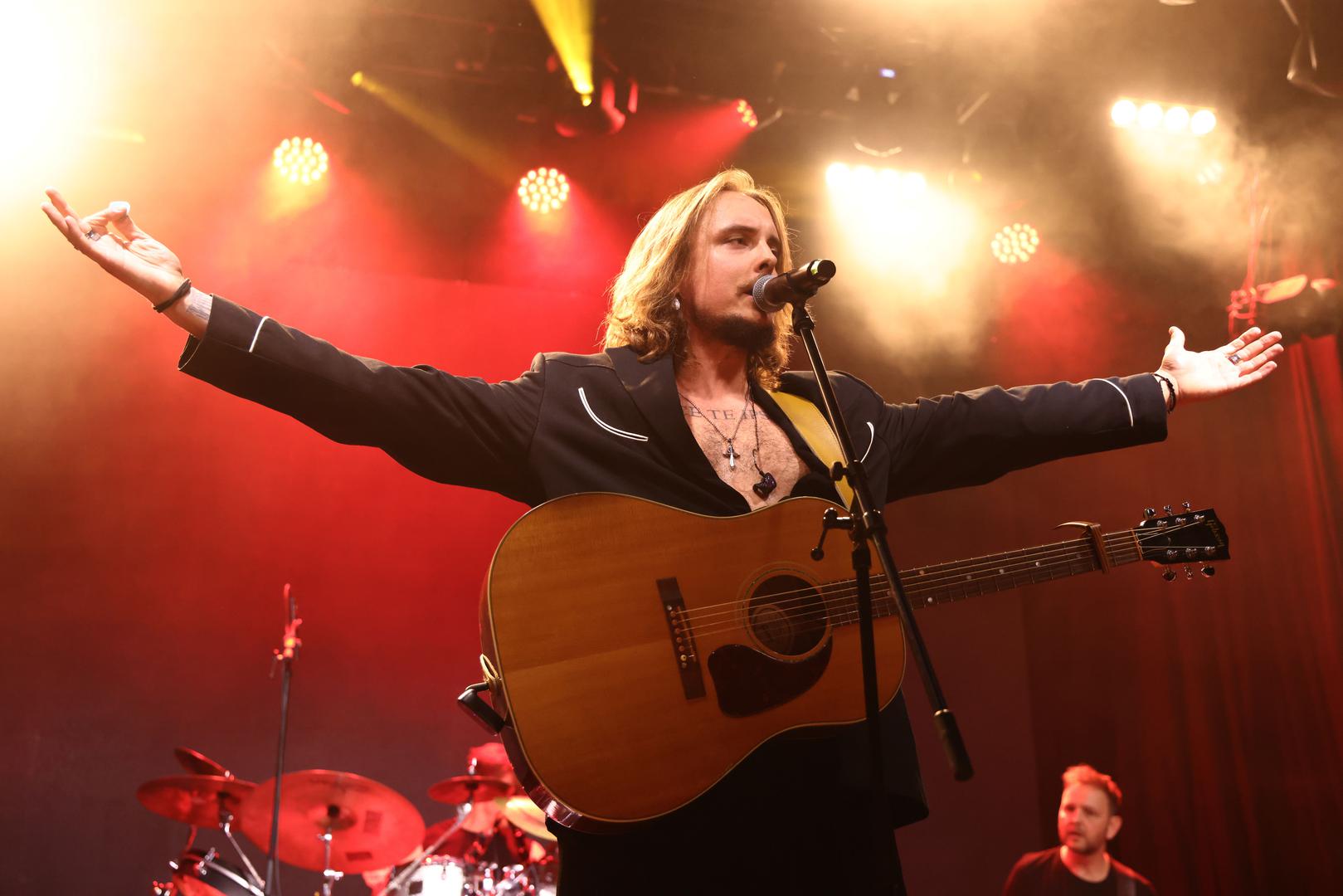 Nakon dvogodišnje pauze i povlačenja iz javnosti, Marko Kutlić ponovno je stao na pozornicu.