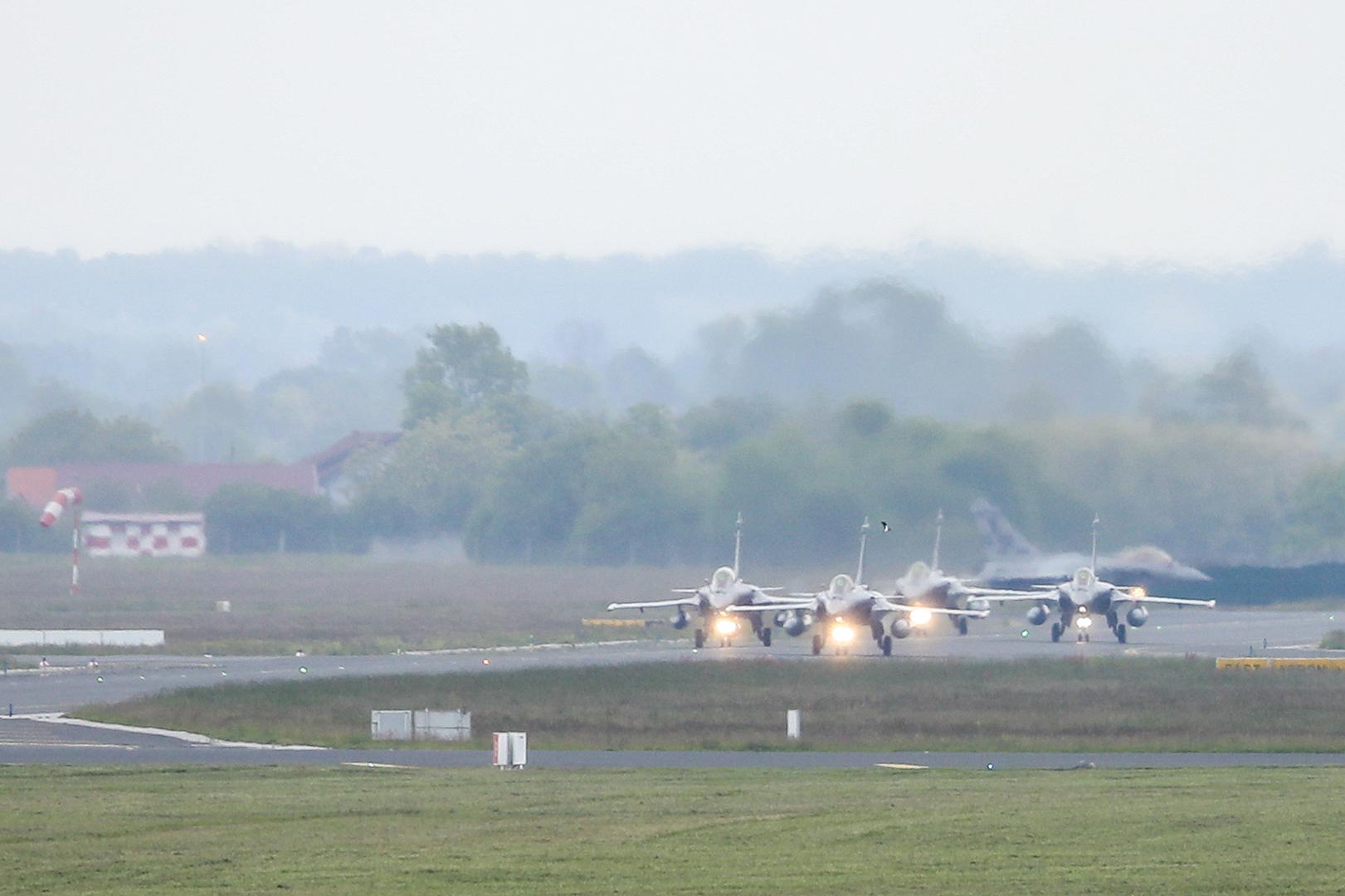 Hrvatska je od Francuske kupila ukupno 12 Rafalea, deset jednosjeda i dva dvosjeda, a danas je stiglo njih šest