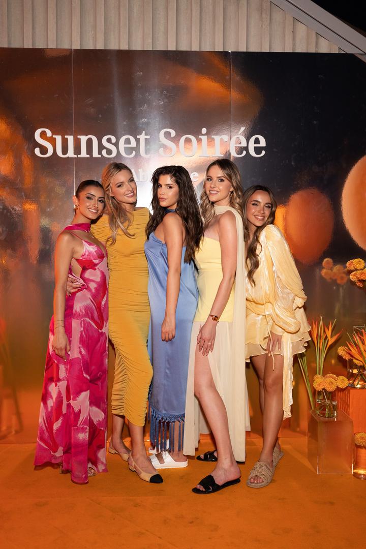 Abrienne Agency Ceative tim