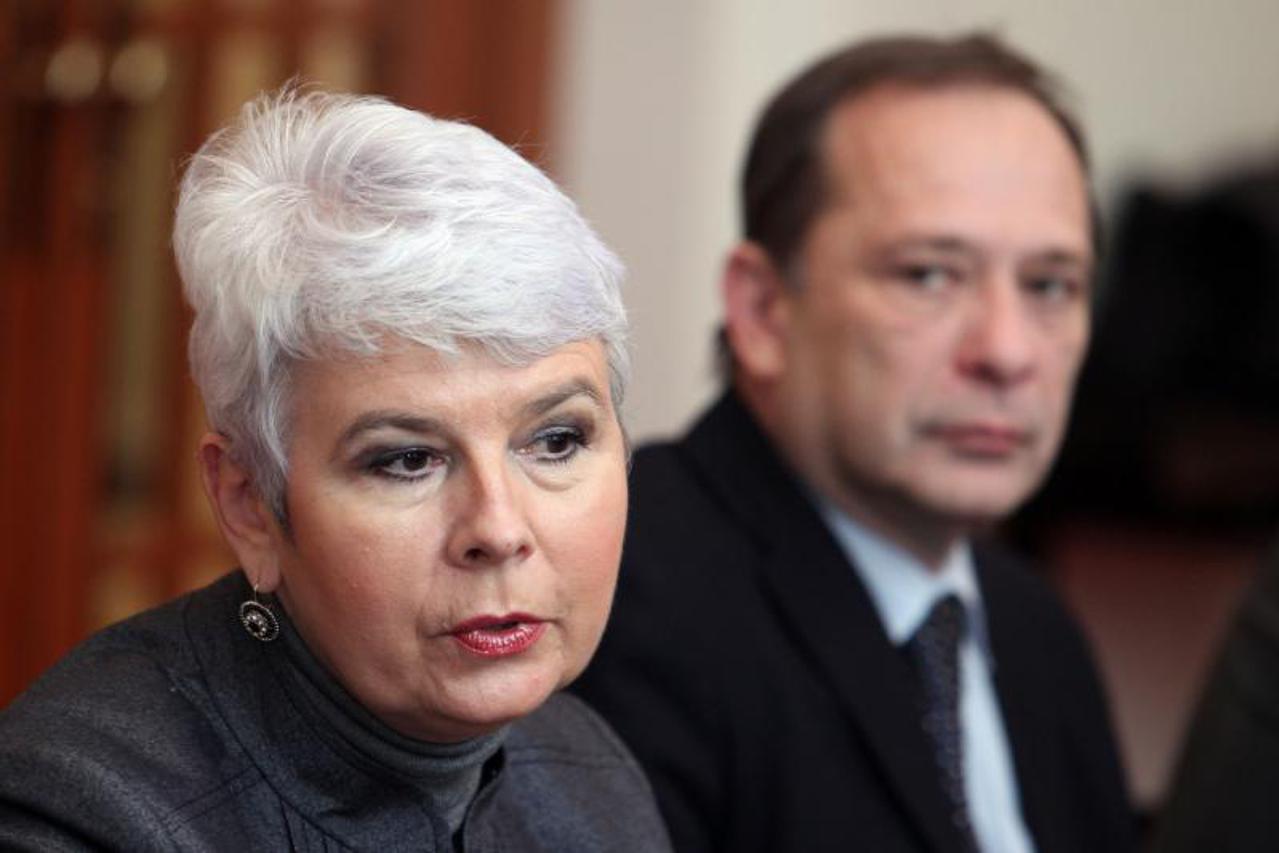 Kosor o Vjesniku (1)