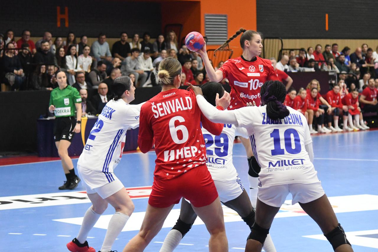 Bjelovar: Kvalifikacijska utakmica za EURO, Hrvatska - Francuska