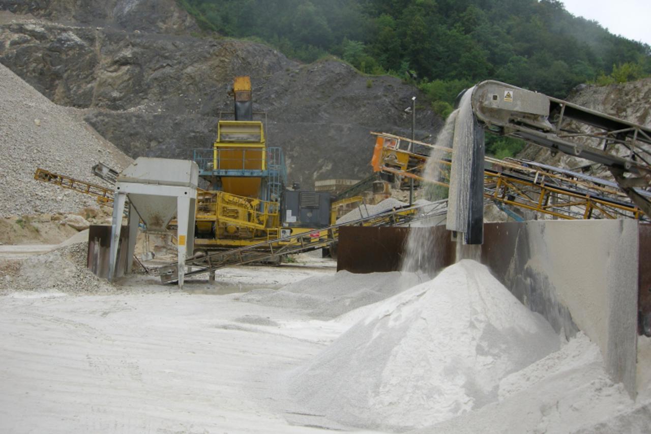 '                               '