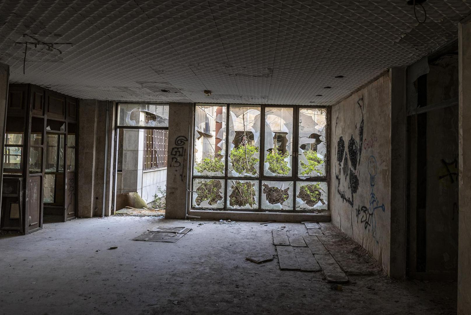 Iako je država prije pet godina darovala zgradu Gradu Đakovu, situacija se nije nimalo promijenila