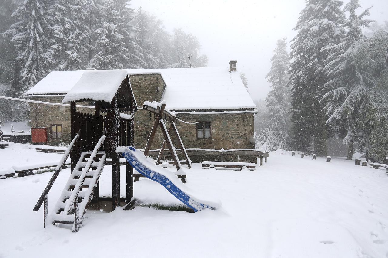 Snježna idila na Sljemenu