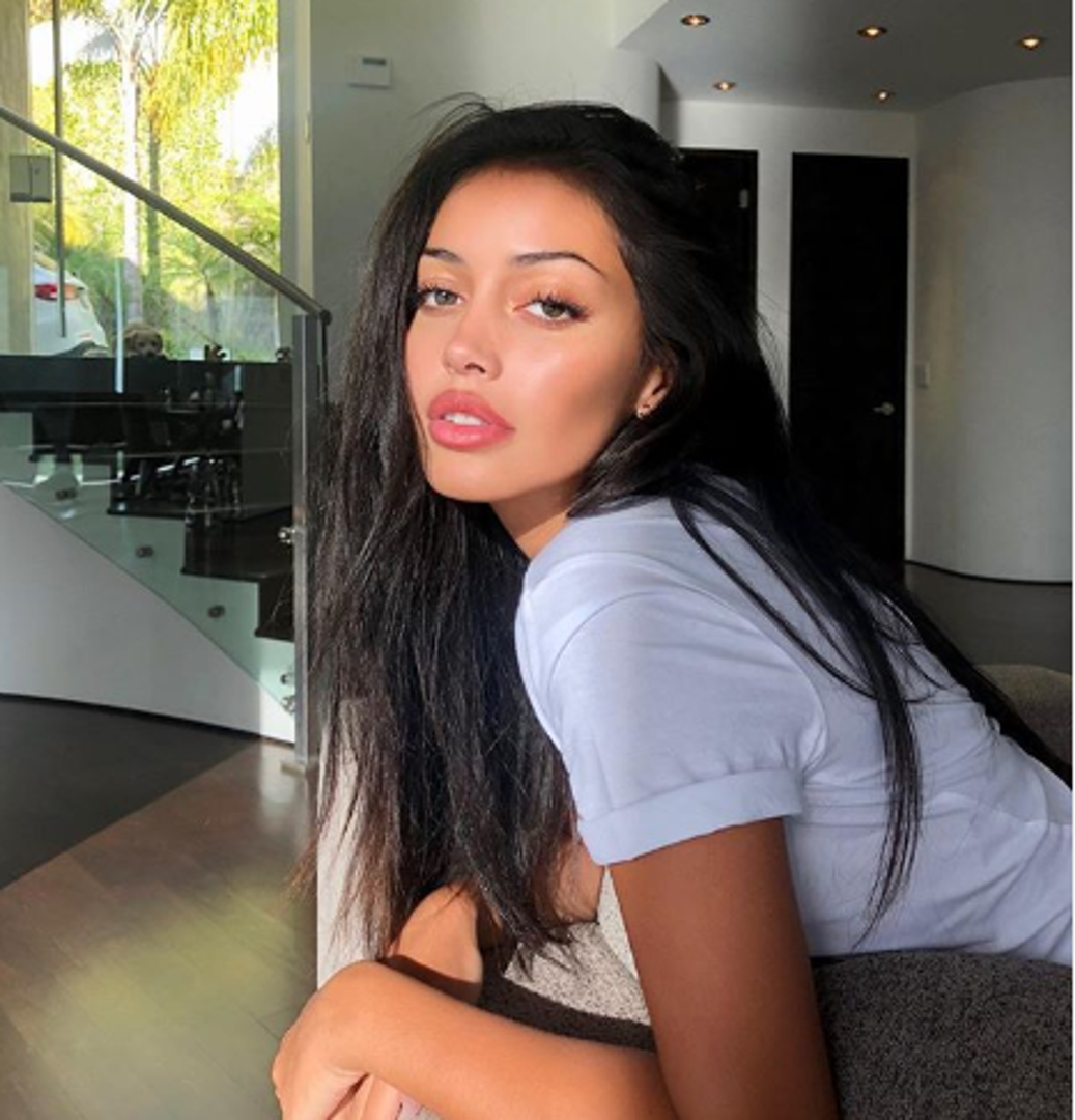 Cindy Kimberly je 20-godišnja nizozemska manekenka koja oduzima dah svojom ljepotom. 