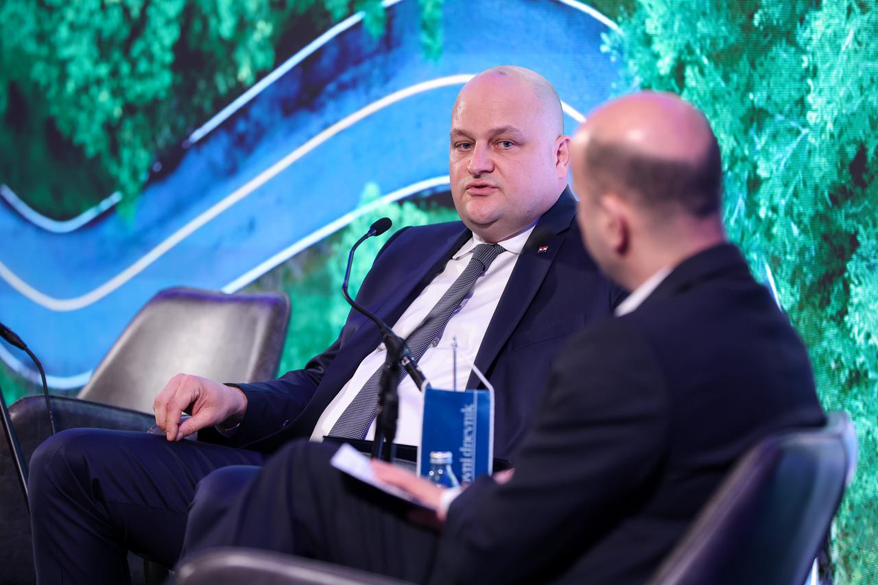 Zagreb: Summit "Energetska revolucija: Put prema održivoj budućnosti"