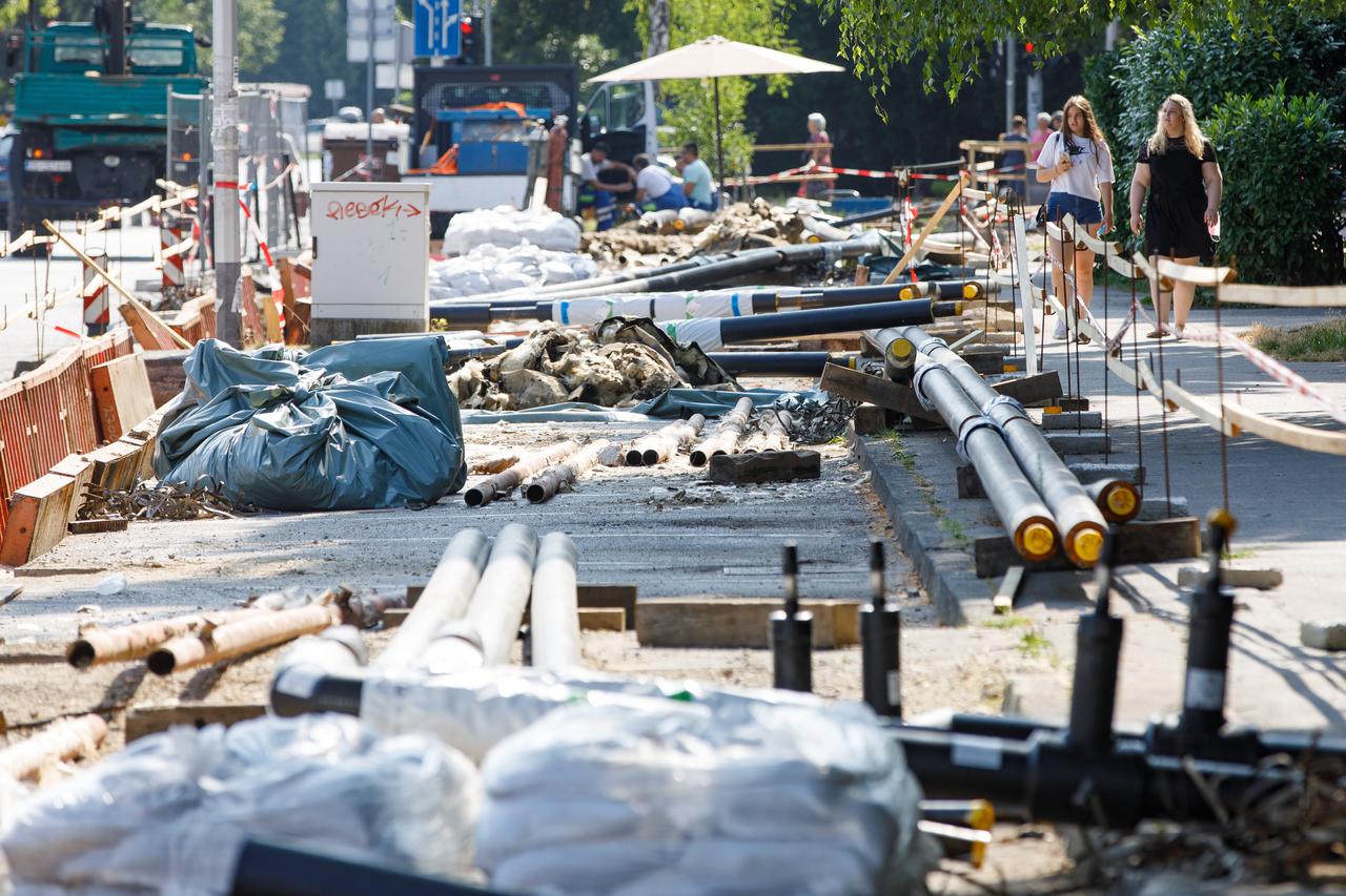 Radovi na obnovi vrelovoda u Ulici Hrvoja Macanovića, Pakoštanskoj ulici te oko tržnice Jarun