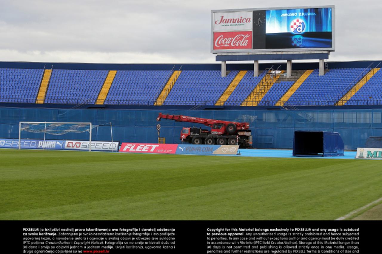 '07.03.2013.,  Zagreb - Na nogometnom stadionu Maksimir postavljen je novi semafor.  Photo: Jurica Galoic/PIXSELL'