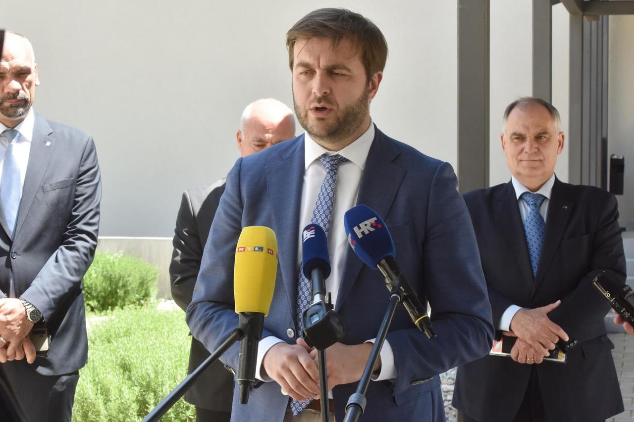 Knin: Izjave nakon javne rasprave o proglapenju Dinare parkom prirode