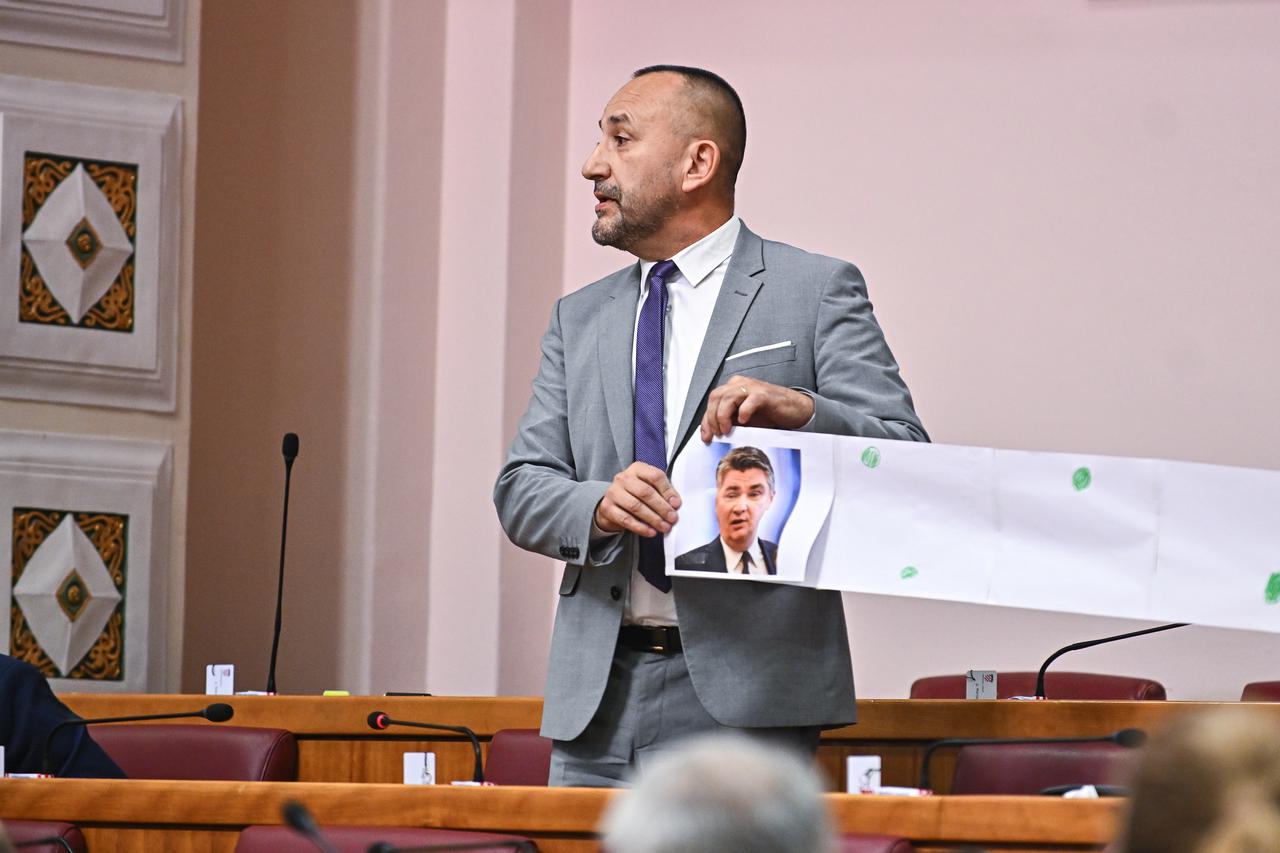 Sabor raspravlja o SDP-ovu prijedlogu da se raspusti i raspišu novi izbori