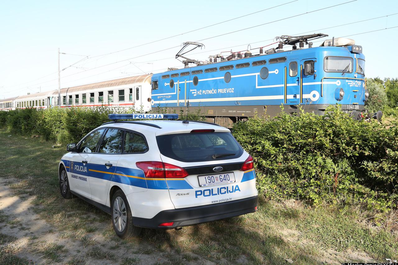 Zagreb:  Na pružnom prijelazu Trnava vlak usmrtio biciklista