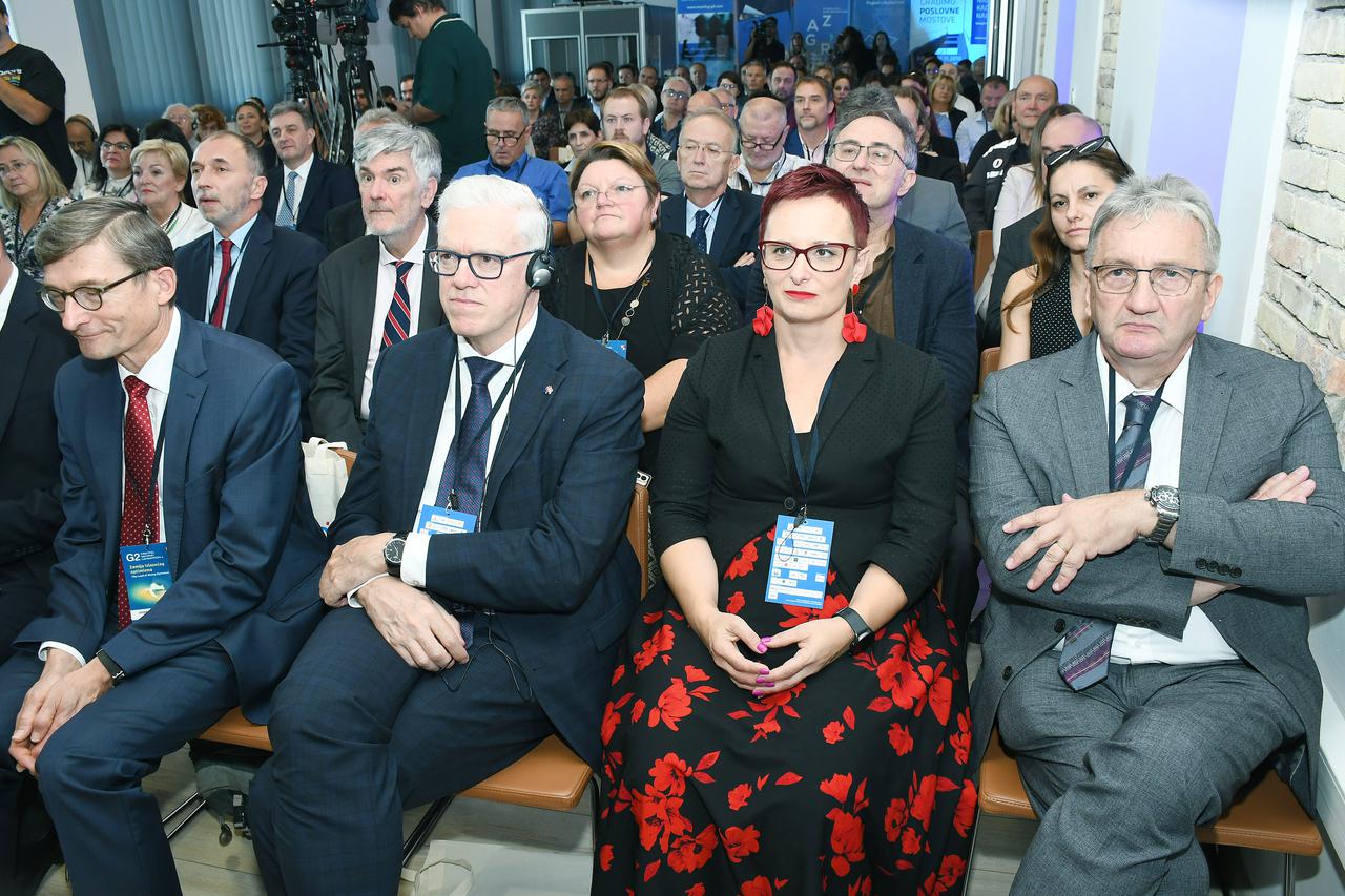 Sisak: Organizirana deveta konferencija pod nazivom "Zemlja izlazećeg optimizma"