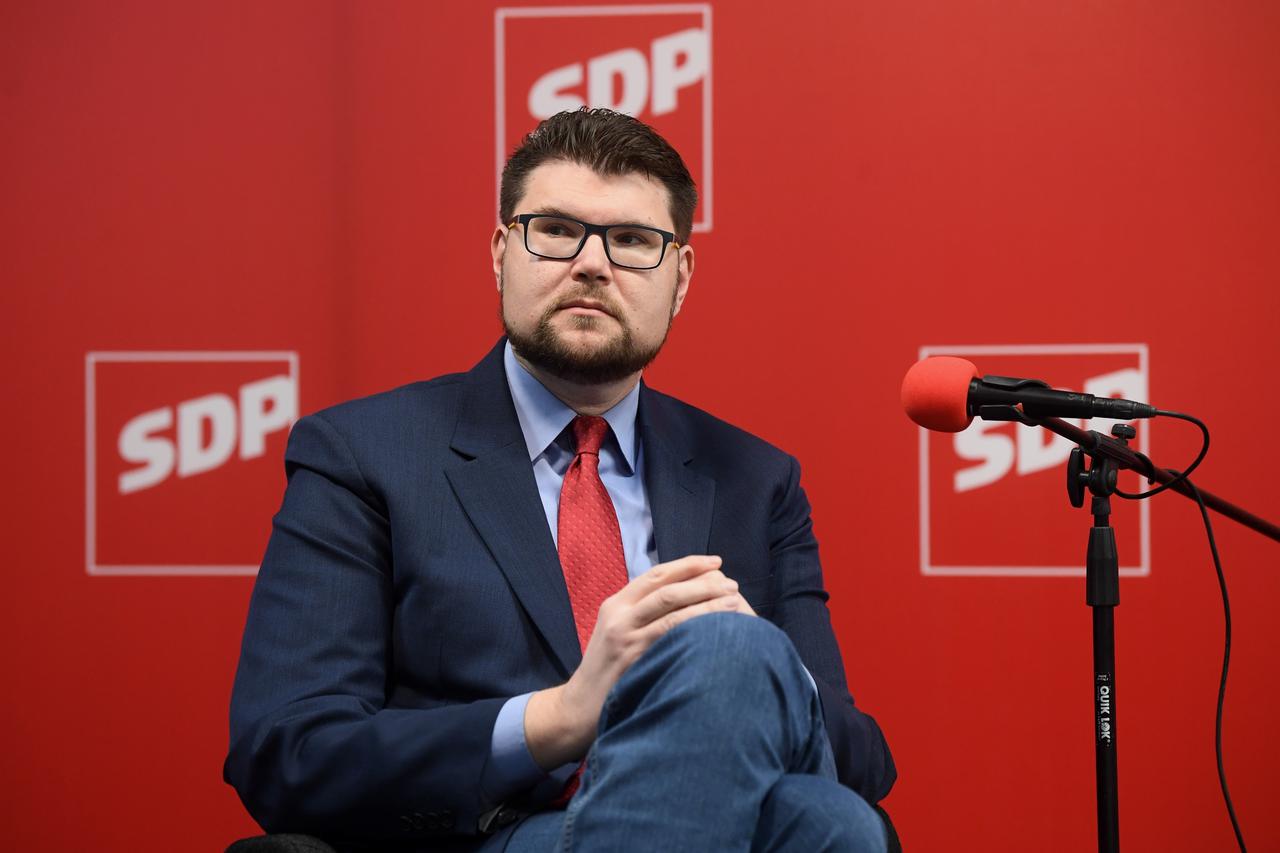 Zagreb: Predsjednik SDP-a, Peđa Grbin, ugostio je umjetnicu Arijanu Lekić-Fridrih
