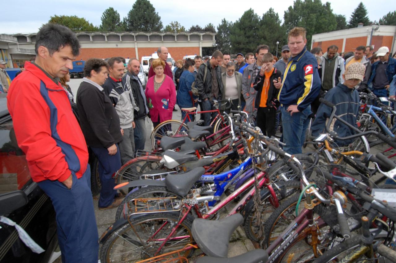 '11.09.2010. PU Medjimurska, Cakovec, Policijska Uprava Medjimurska gradjanima je prodavala bicikle na licitaciji po pocetnoj cijeni od 10 kuna Photo: Marko Jurinec/PIXSELL'