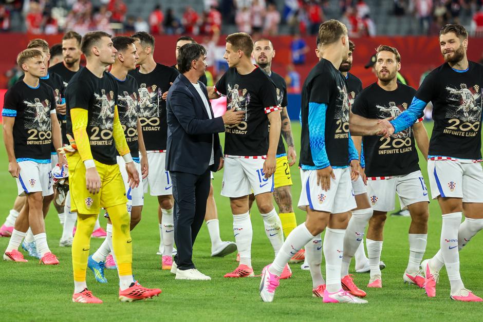 SP 2026 Toronto: Hrvatska reprezentacija obilježila 200. nastup Luke Modrića u dresu Hrvatske