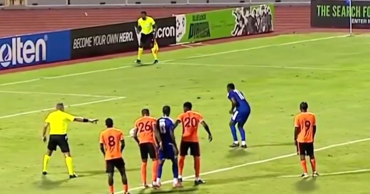 VIDEO Je li ovo najbizarniji penal ikad? Nogometaš s Jamajke izveo nešto nevjerojatno