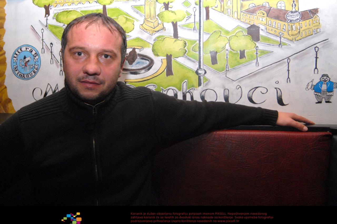 \'19.12.2011., Vinkovci - Bivsi nogometni sudac Mladen Marjanovic. Zbog nepravilnosti tijekom sudjenja u HNL-u prestao se baviti sudjenjem nogometnih utakmica. Photo: Goran Ferbezar/PIXSELL\'