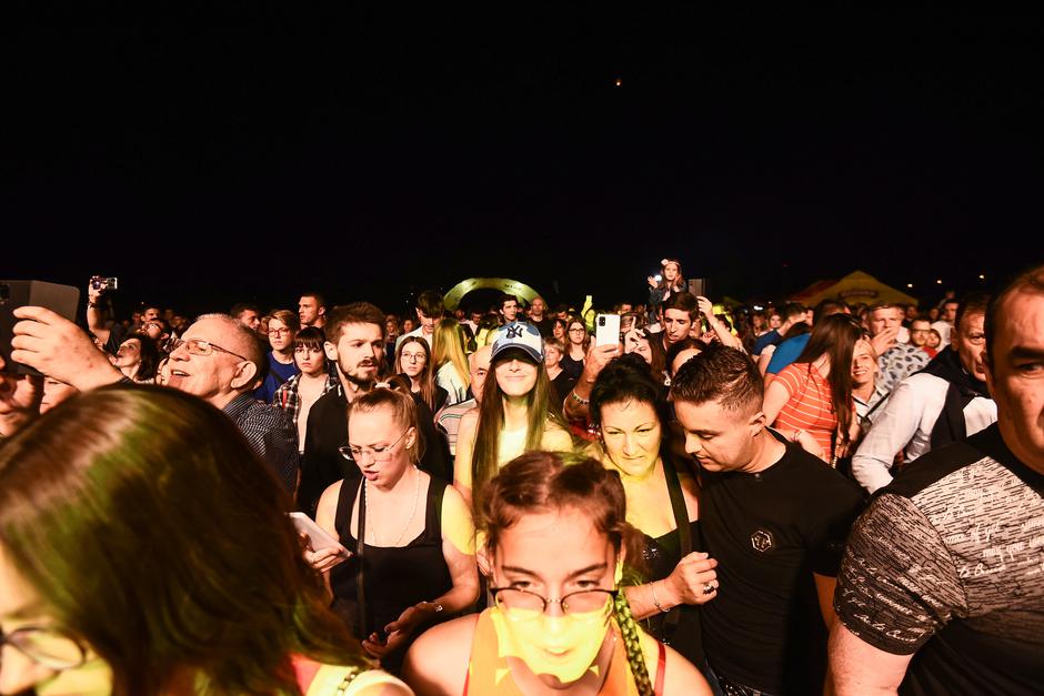 Zagreb: Mladen Grdović održao koncert u sklopu festivala vatrometa