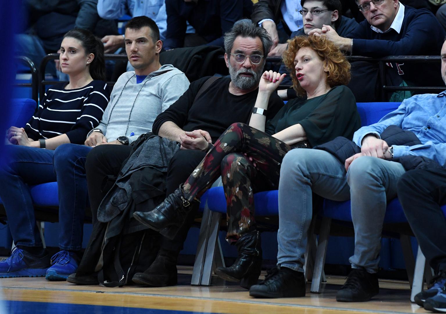 Nina je nakon što je Filip javnosti potvrdio njihovu vezu komentirala to u intervju koji je dala za Večernji. 