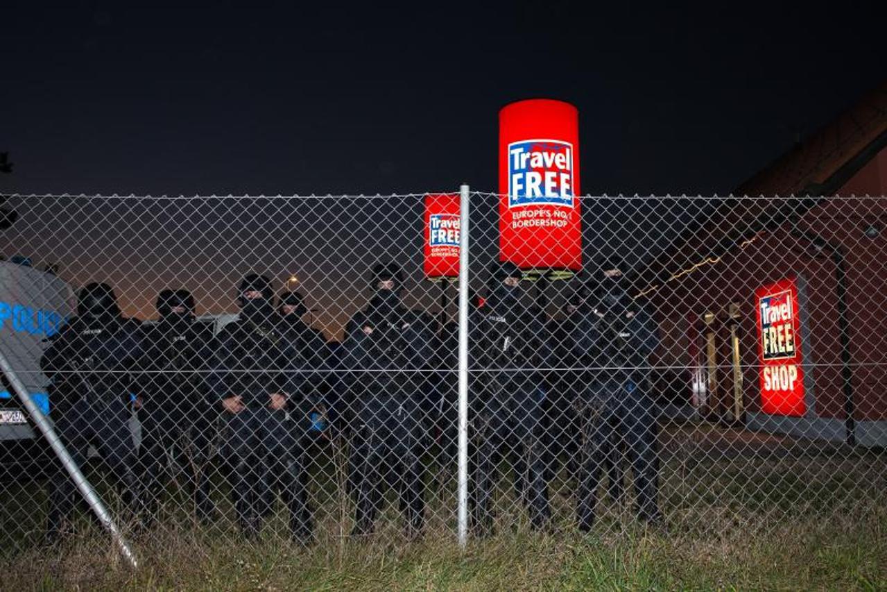 ograda, slovenija, slovenska policija, žica