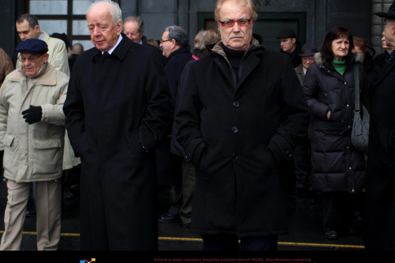 '01.12.2011.Mirogoj, Zagreb -Posljednji ispracaj posljednjeg premijera SFRJ-a Ante Markovica na krematoriju na Mirogoju. Budimir Loncar i Lordan Zafranovic. Photo: Boris Scitar/PIXSELL'