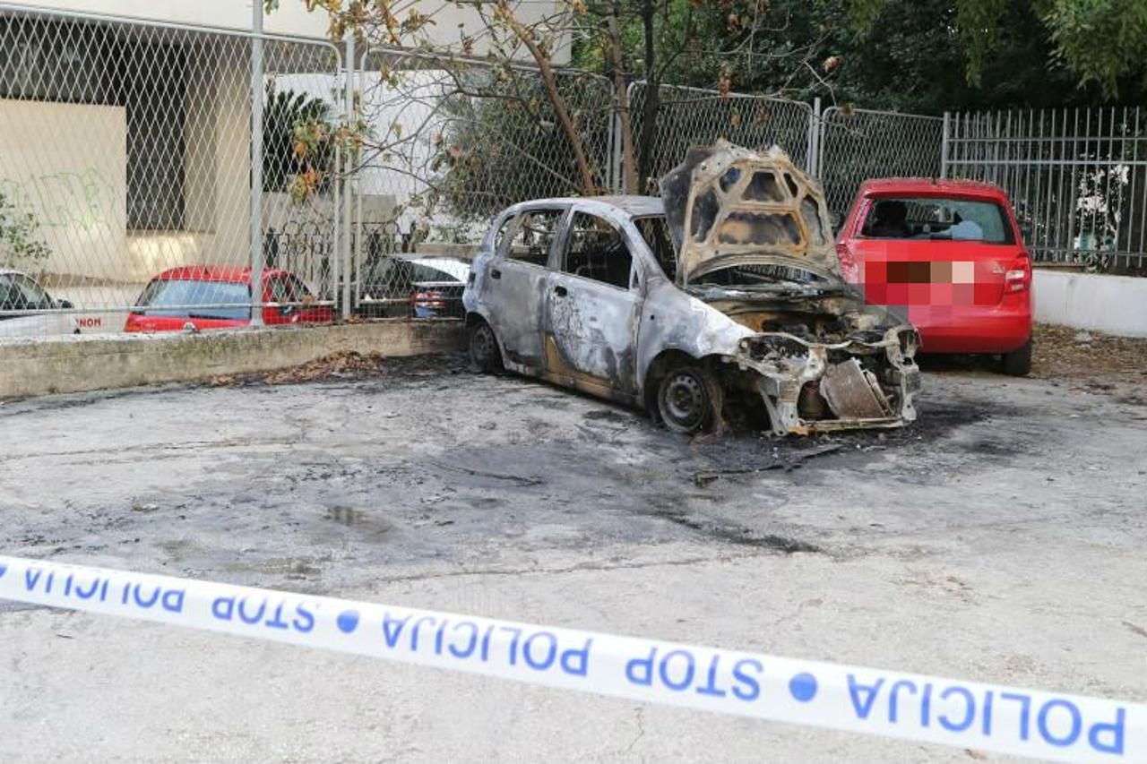 gorući auto split kninska