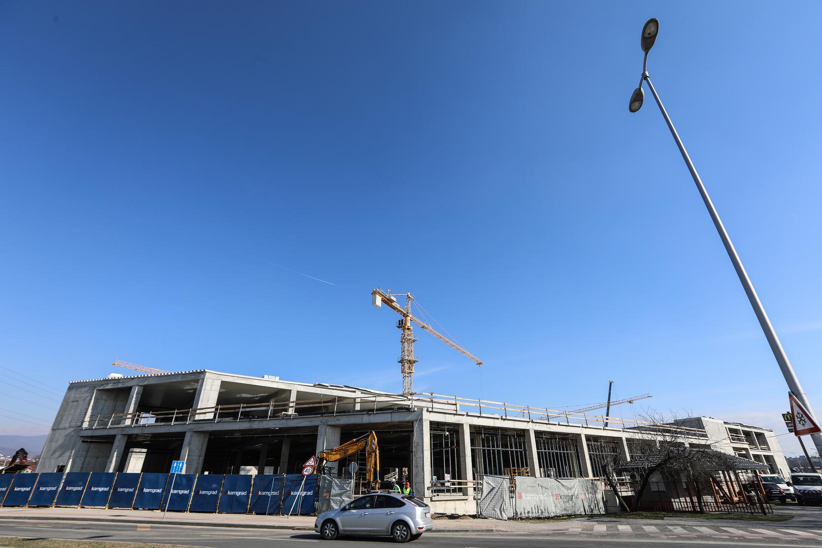 16.02.2021., Zagreb, u zapadnom dijelu gradskog naselja Spansko, u punom su jeku radovi na novom trgovackom centru. Radove izvodi tvrtka  Kamgrad a centa se nalazi u neposrednoj blizini City centra OnePhoto: Robert Anic/PIXSELL