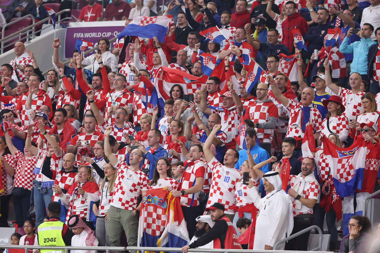 KATAR 2022 - Navijači Hrvatske spremni za utakmicu protiv Maroka i osvajanje bronce