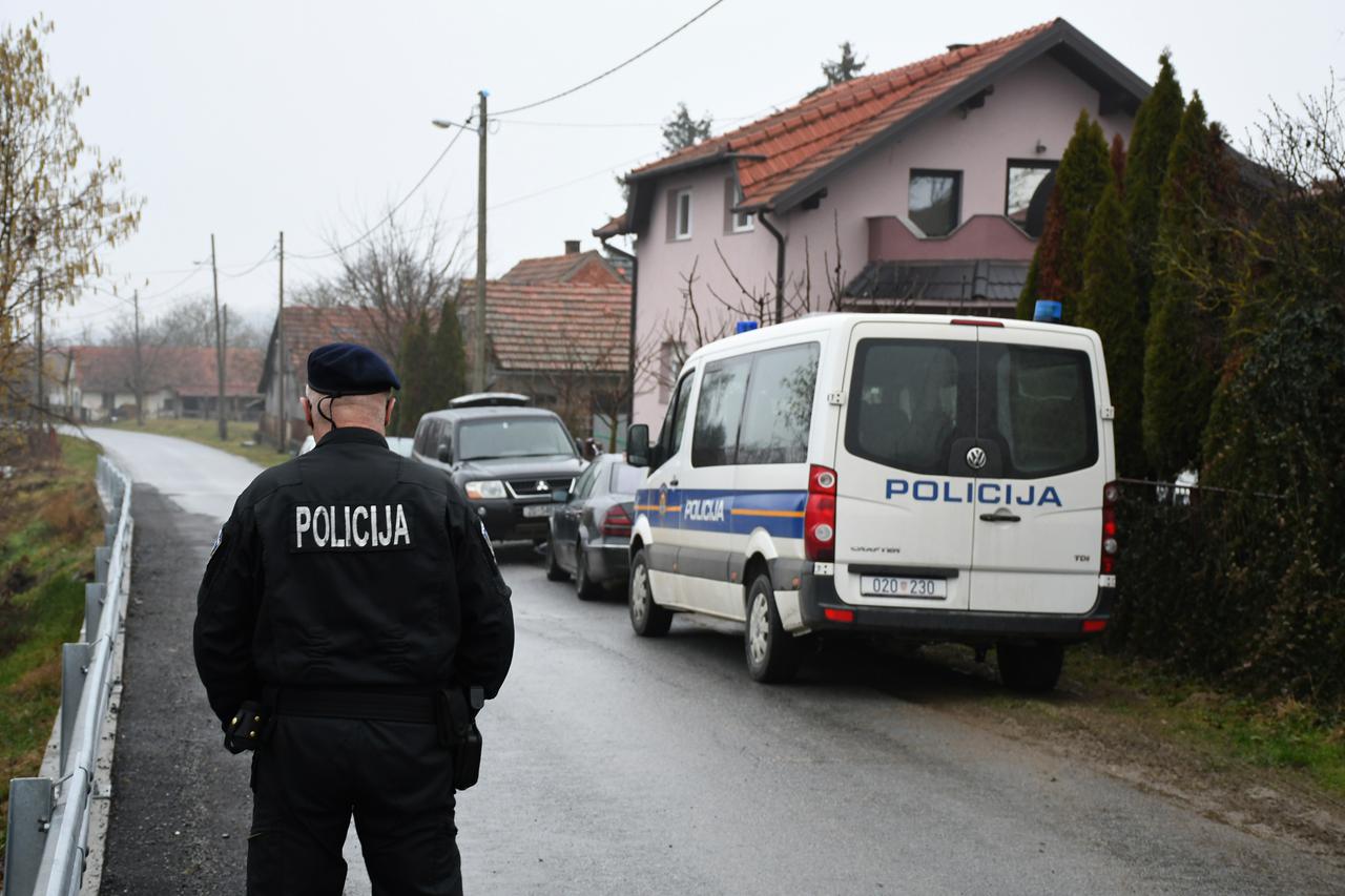Policijski očevid u obiteljskoj kući u Gornjem Tomašu