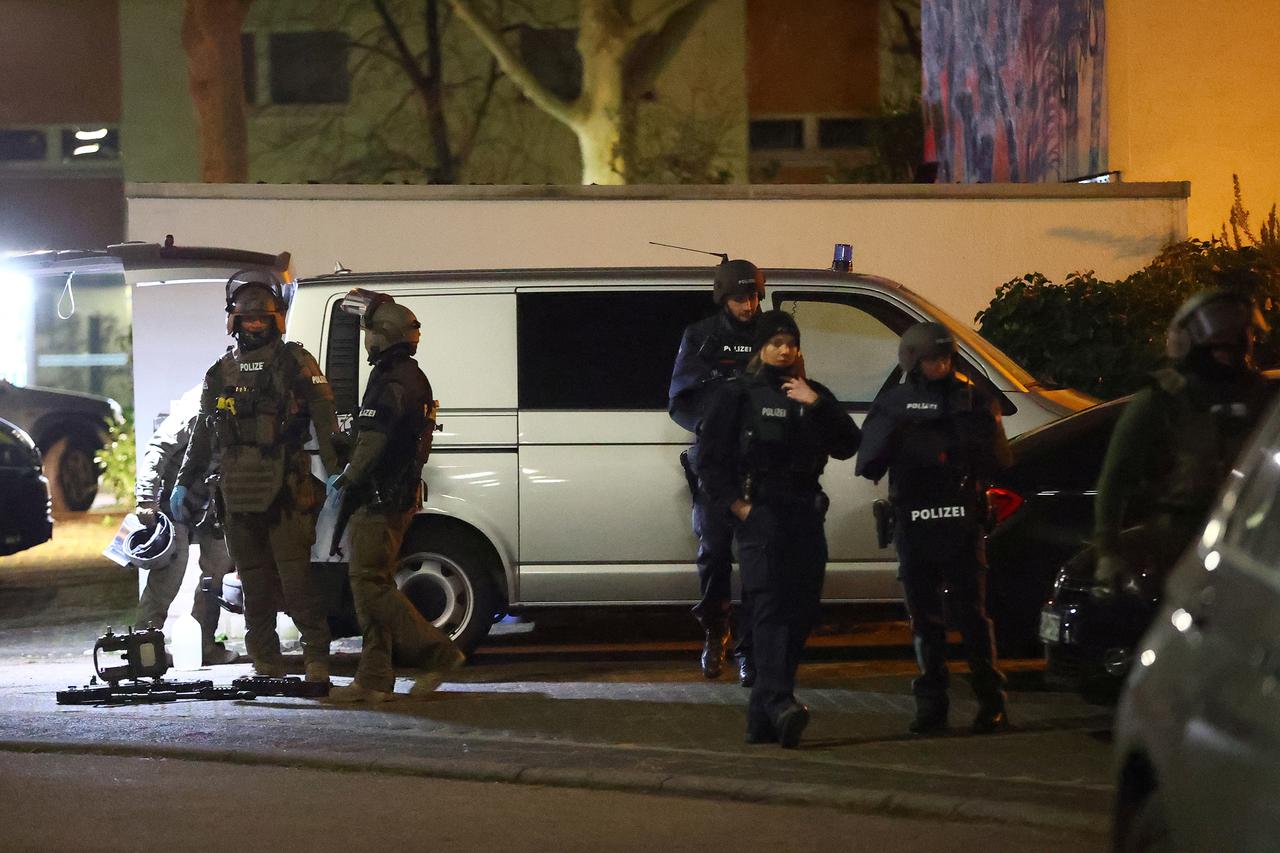 Njemačka policija nakon pokolja u Hanau