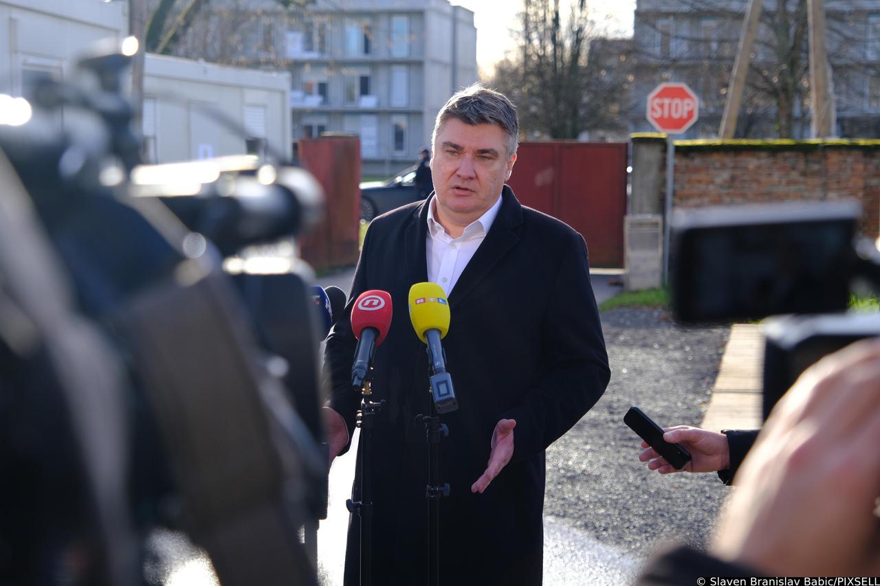 Predsjednik Milanović dao izjave za medije nakon obilaska Banije