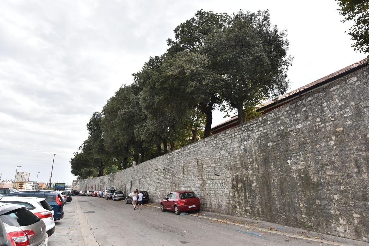 Zadar: Bedem s kojeg je pao švicarski državljanin i preminuo