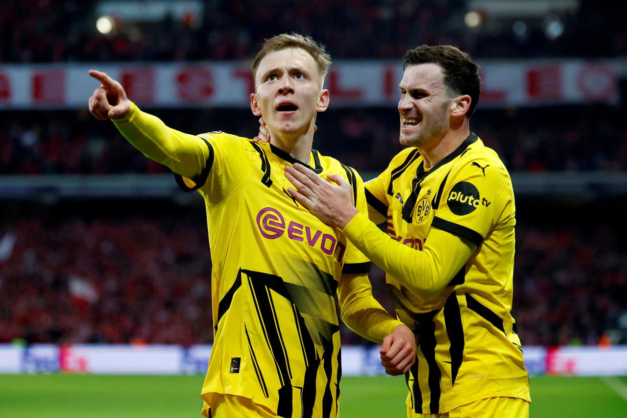 FILE PHOTO: Champions League - Round of 16 - Second Leg - Lille v Borussia Dortmund