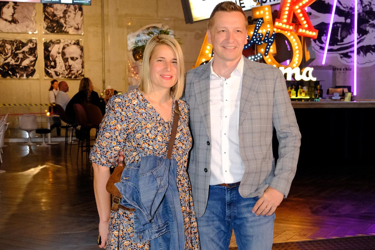Zagreb: Premijera filma Top Gun: Maverick, došli i poznati