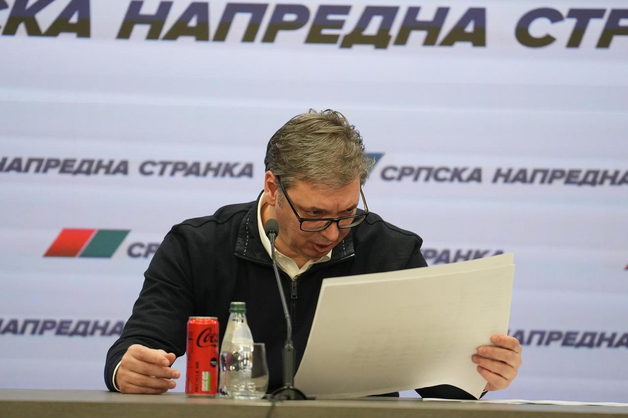 Aleksandar Vučić proglasio pobjedu SNS-a na lokalnim izborima