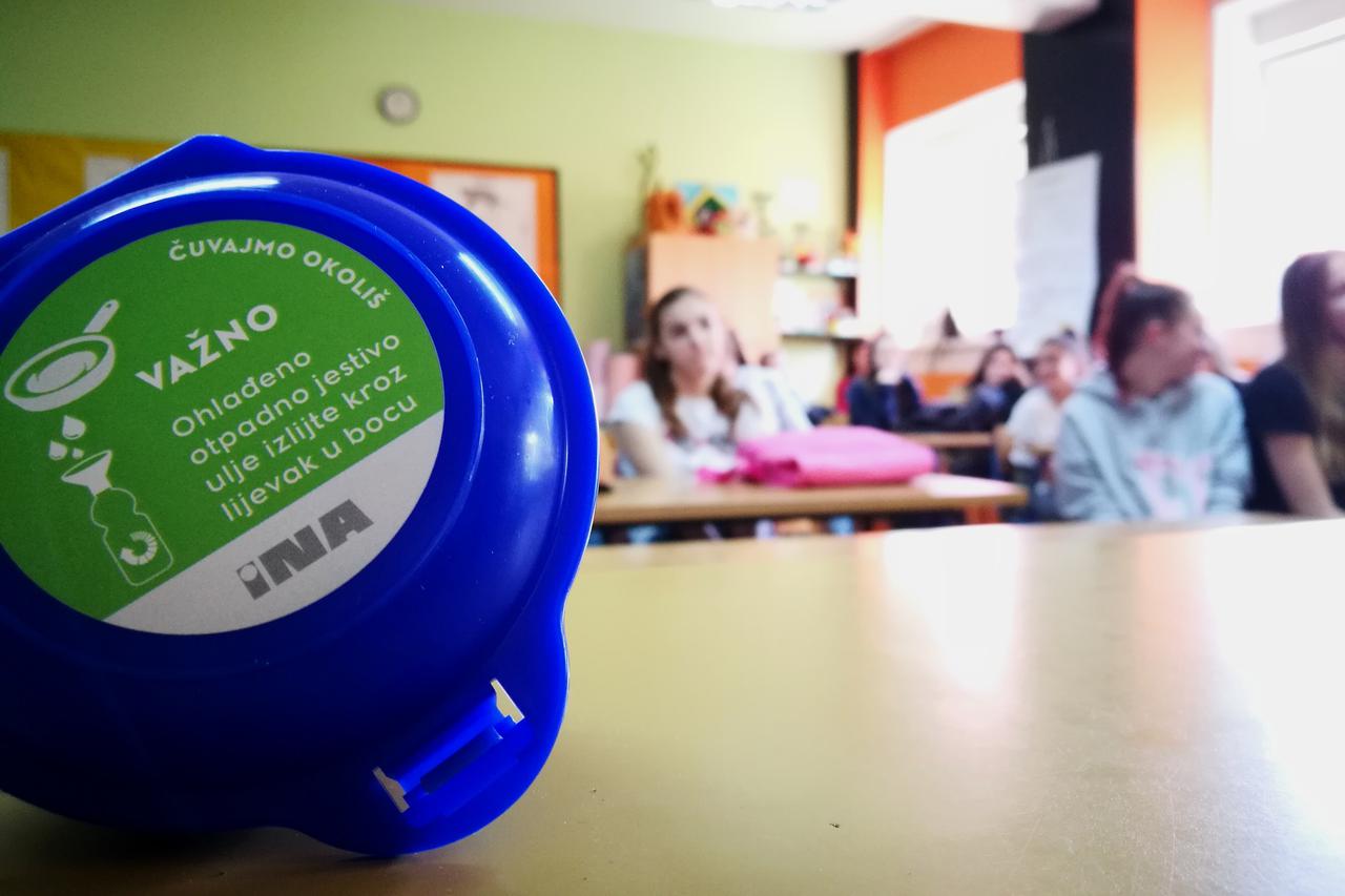 INA omogućila recikliranje prve tone otpadnog jestivog ulja iz kućanstva u Hrvatskoj