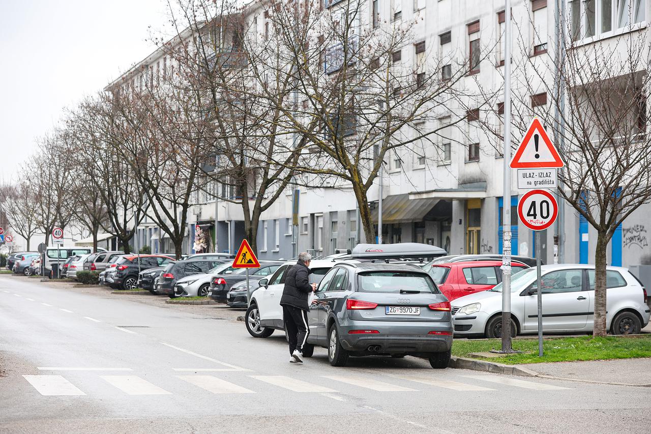 Zagreb: Naplata parkiranja na Laništu