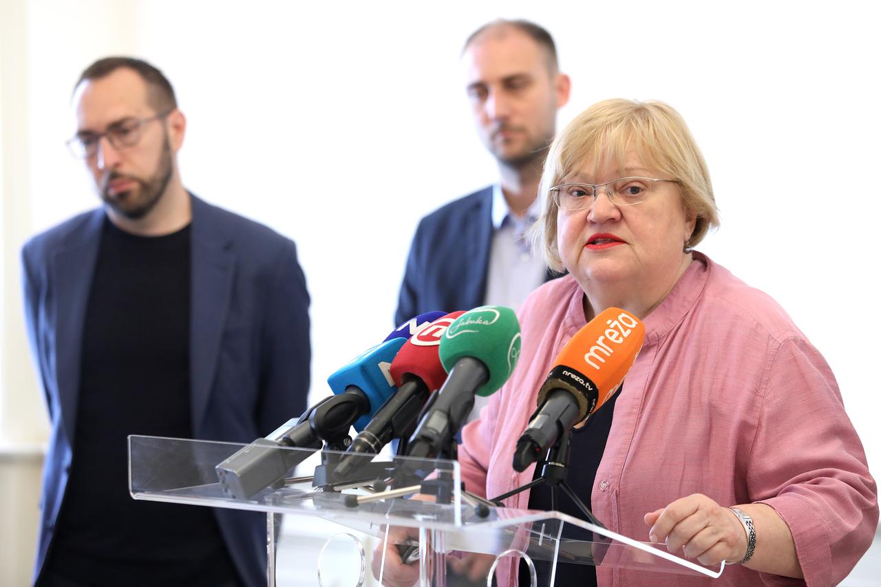 Zagreb: Oporbeni zastupnici Gradske skupštine održali konferenciju za medije