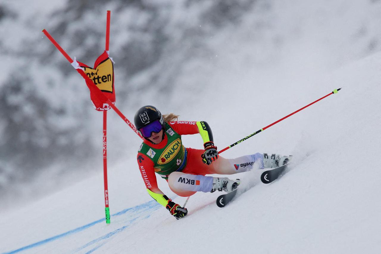 FILE PHOTO: FIS Alpine Ski World Cup - Women's Giant Slalom