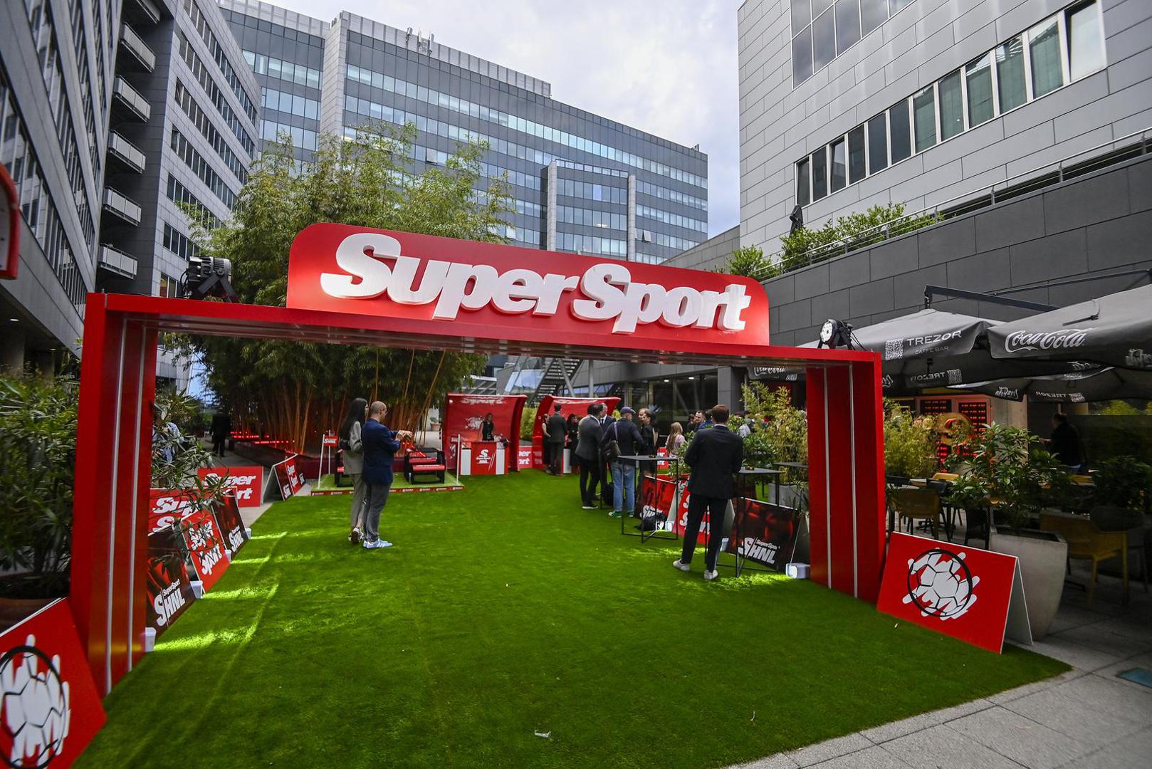 Nagrade su dodijeljene u osam kategorija - najboljih 11, najbolji trener, najbolji gol, najbolja obrana, najbolji vratar, najbolji strijelac, najbolji mladi igrač i, naravno, najbolji igrač sezone, a dodijeljena je i nagrada za životno djelo.