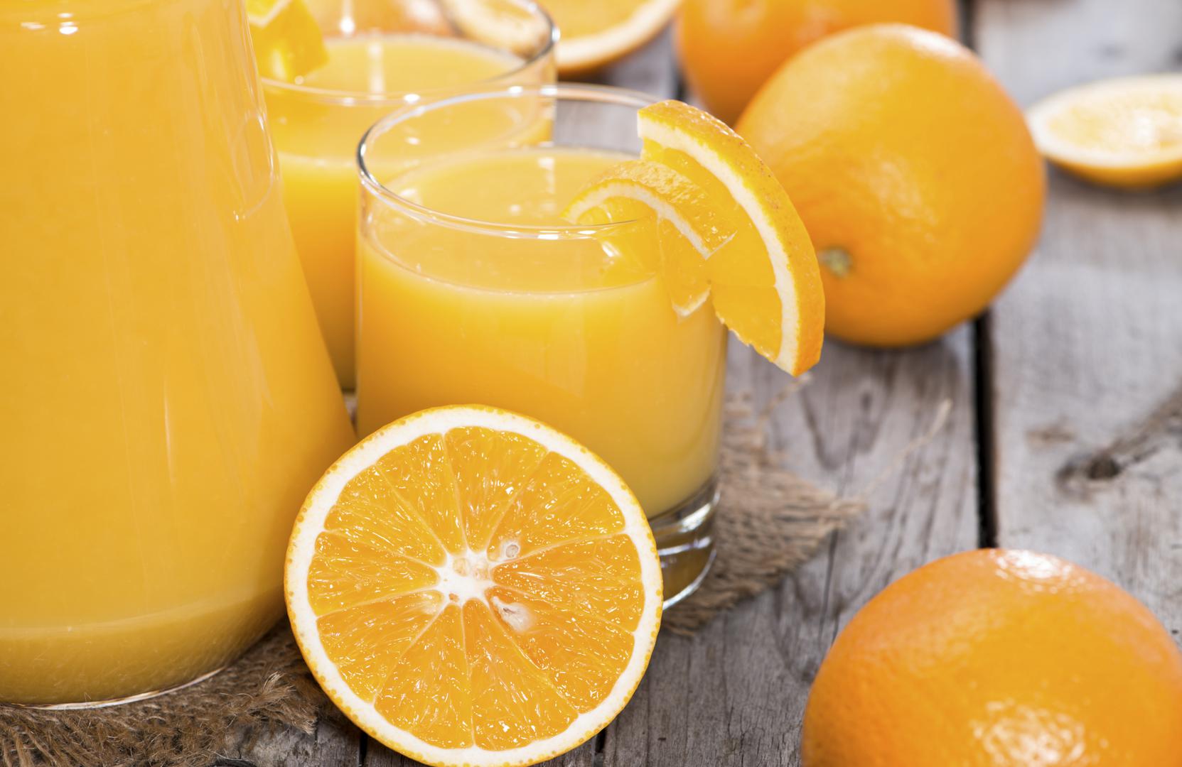 Sok od naranče, osim vitamina C, bit će odlična baza za ukusan, jutarnji sok s kojim ćete započeti dan.