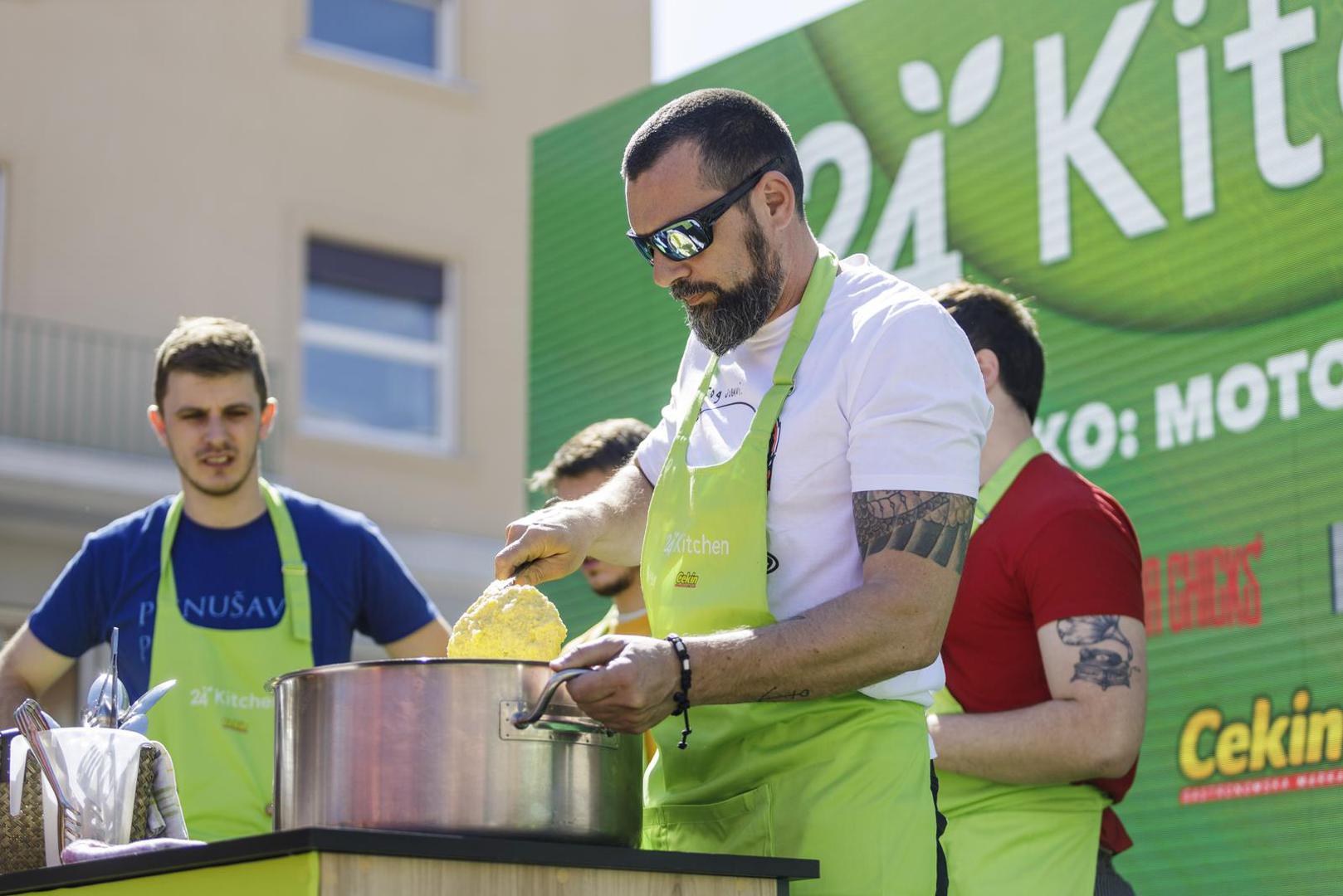 Ovaj serijal imao je devet epizoda tijekom kojih je Skoko posjetio neke od naših najistaknutijih domaćih vinara. Od Slavonije i Baranje, Zagorja i Plešivice do Zadra, Krka, Pelješca te, naravno, Istre. Kombinacija dokumentarne serije i zabavnog formata uključuje gastronomiju, enologiju, putopis, i sve to uz autentični šarm i nesputanost jednog od naših najuspješnijih domaćih chefova, "ribareva sina" Davida Skoke. 