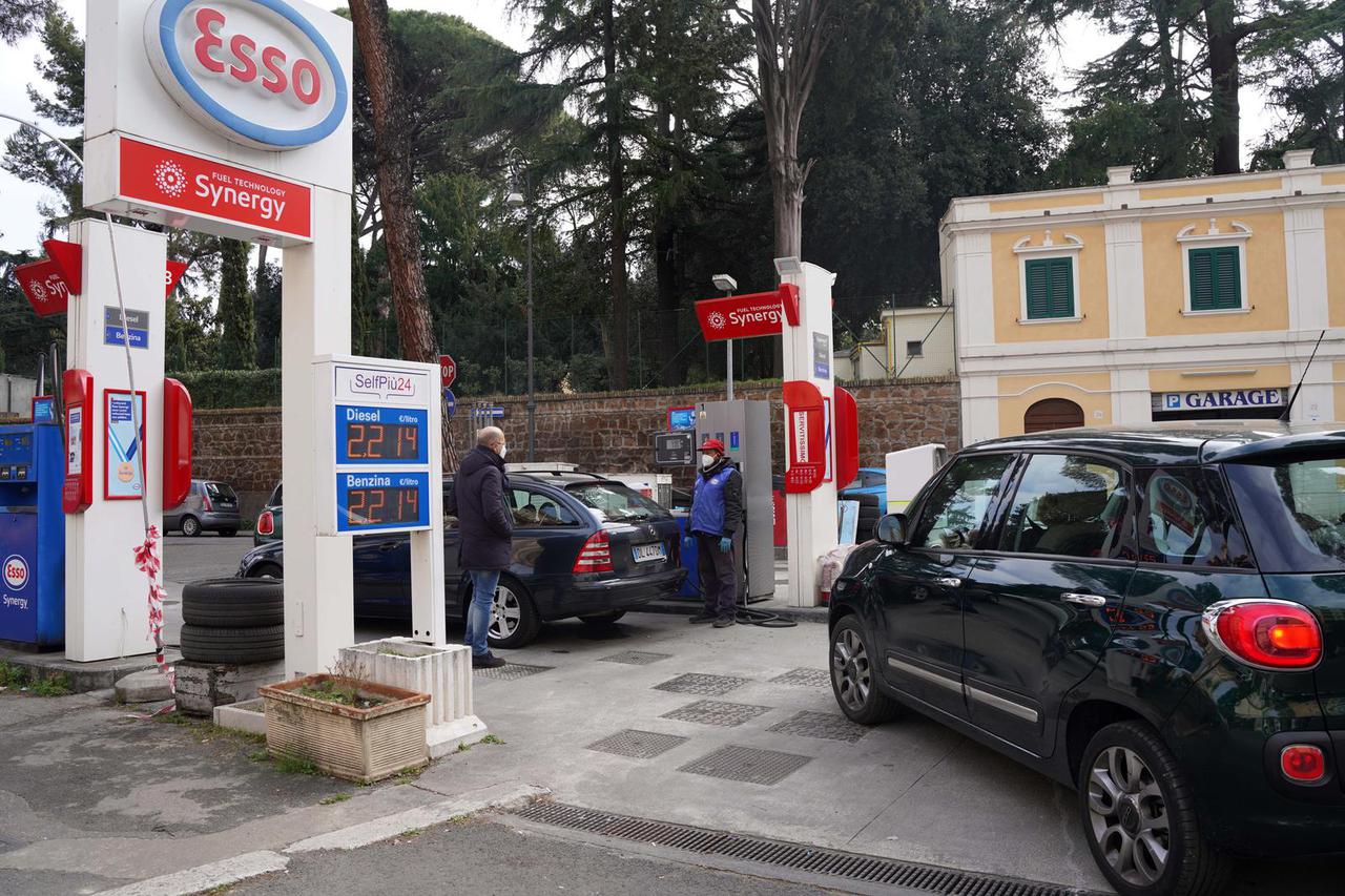 Šibenik: Sezonska sniženja u trgovinama