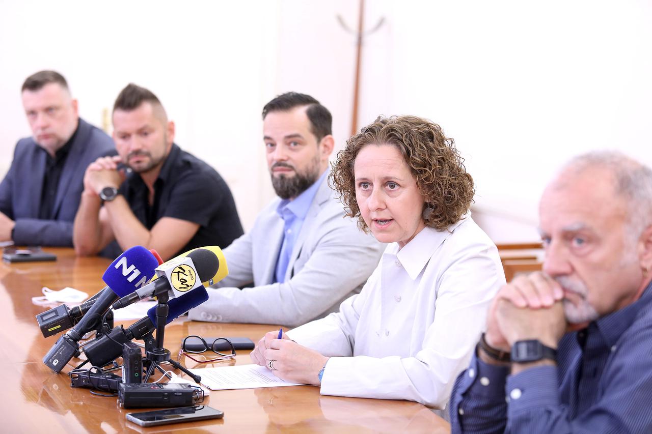 Ministarstvo kulture i medija i Hrvatska glazbena unija na konferenciji za medije