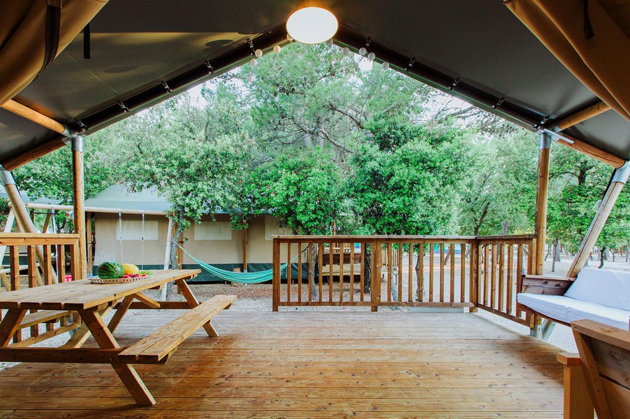 Glamp at Camp