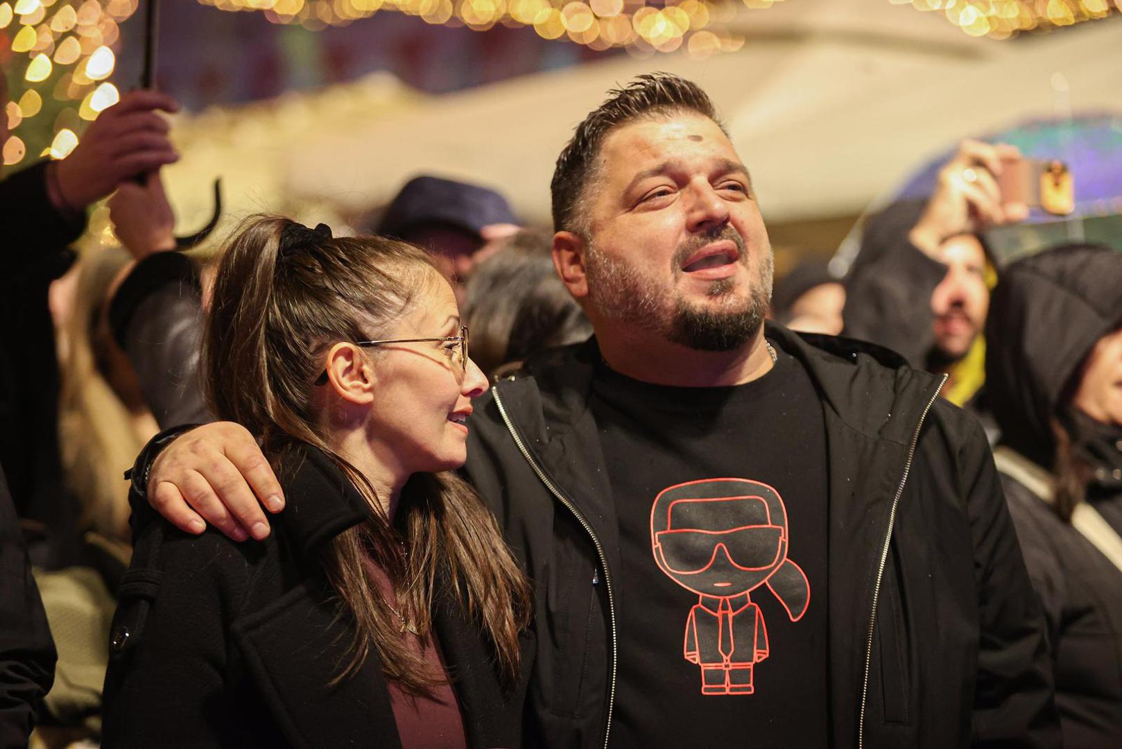 Dalmatino je na Prokurativama otpjevao svoje najveće hitove, a ovaj nastup publika je čekala tjednima.