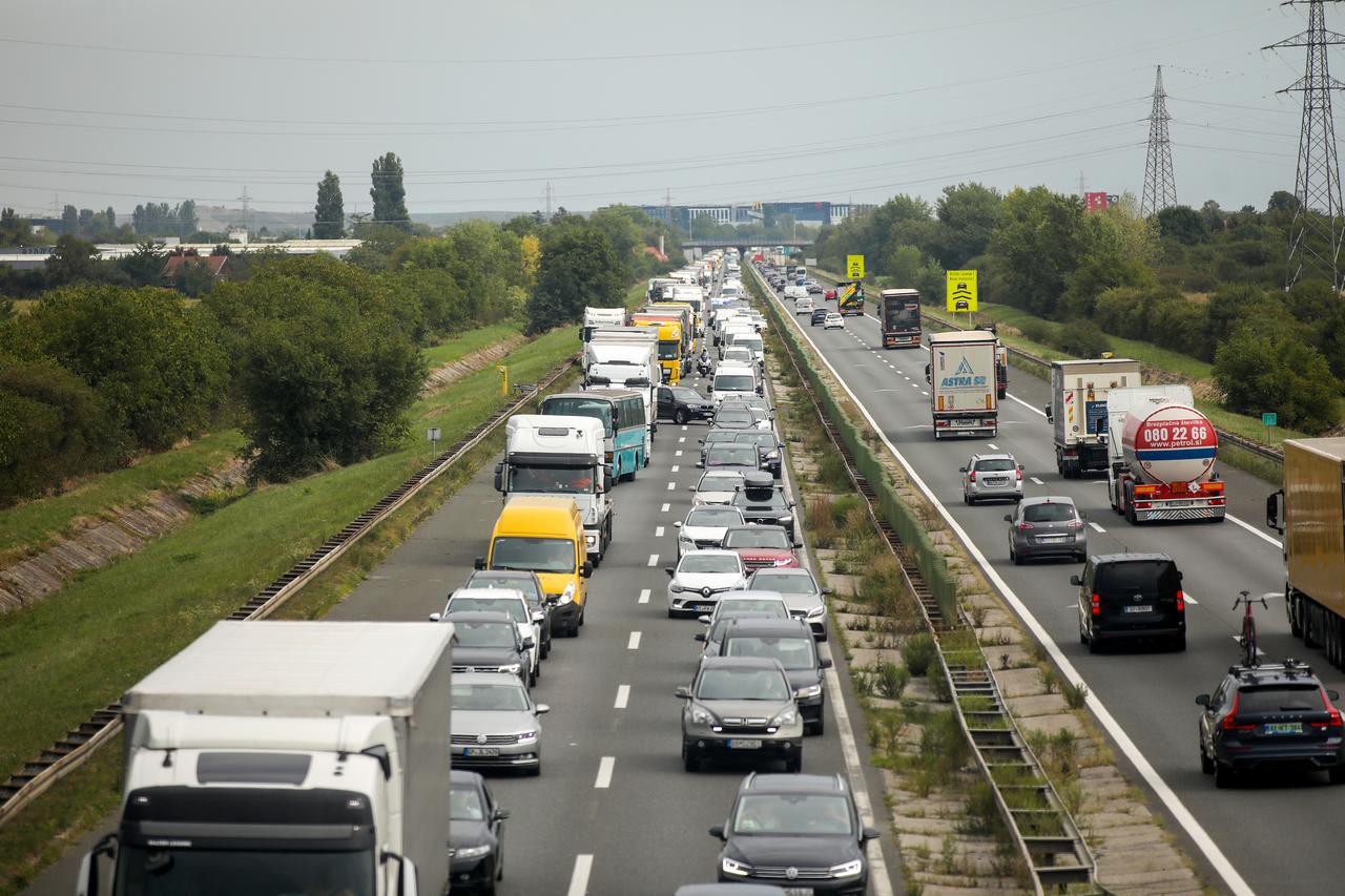 Zagreb: Gužva na obilaznici zbog prometne nesreće