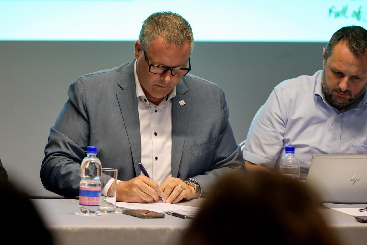 Zadar:  Hrvatska turistička zajednica u suradnji s Turističkom zajednicom Zadarske županije održala koordinacijski sastanak