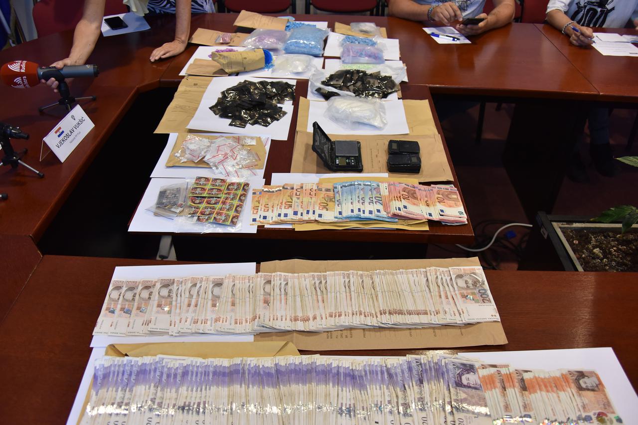 PU istarska zaplijenila drogu i novac na festivalu elektronske glazbe Dimensions