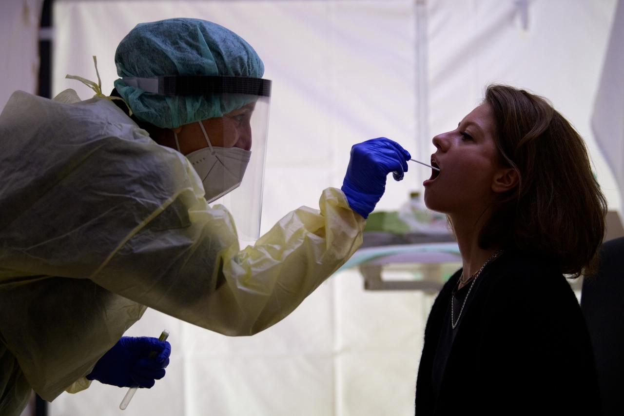 New corona test centre opened in Potsdam